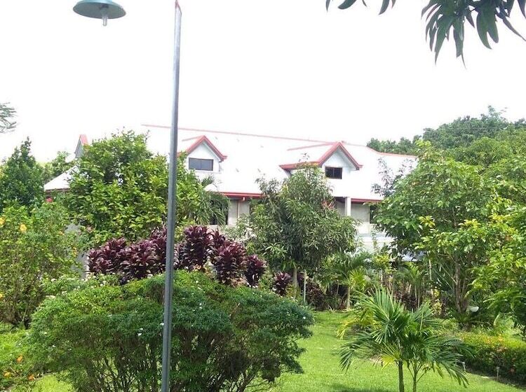 فندق Jupiter S Garden Resort