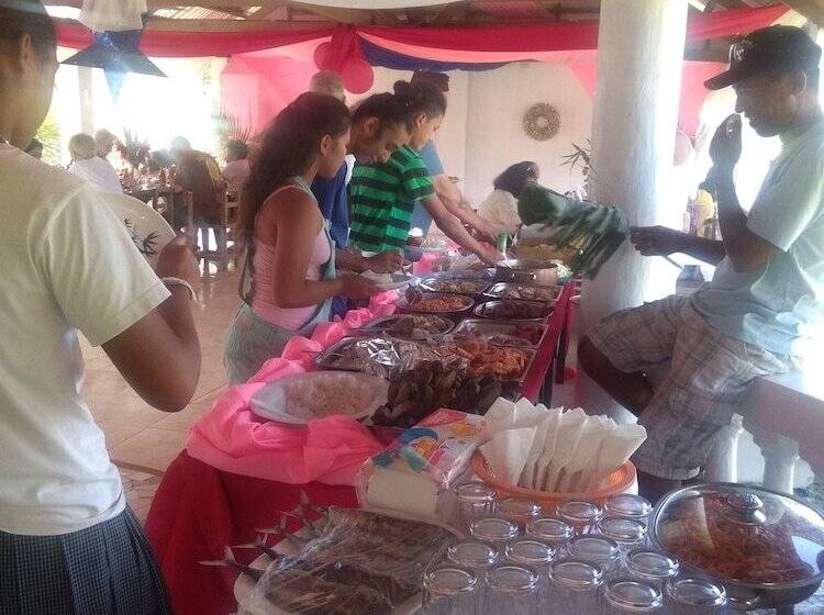 فندق Jupiter S Garden Resort