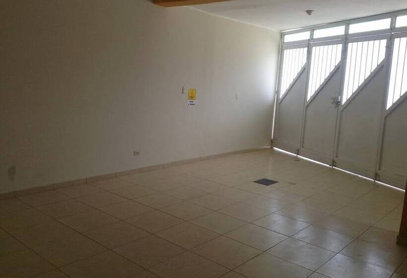 فندق Nakeli Hospedaje