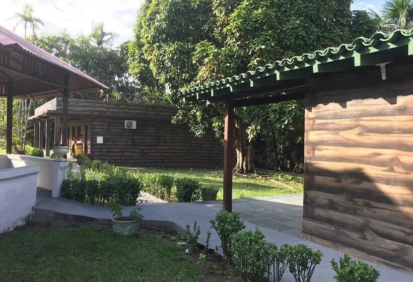 Отель O Jungle Spa E