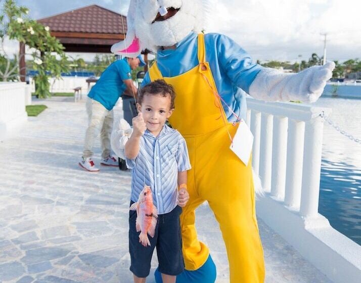 هتل Ocean Village 13