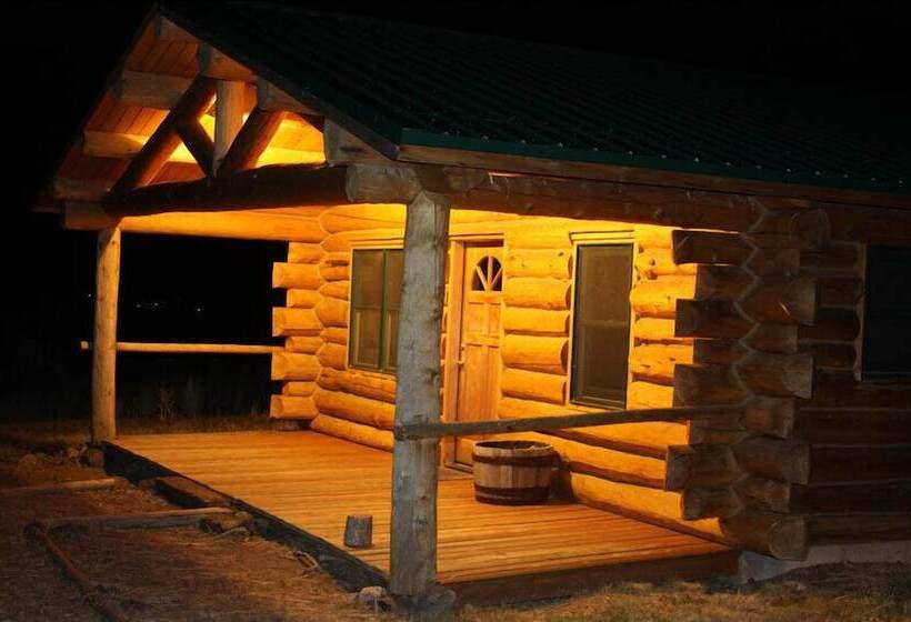 בית מלון כפרי Rand Creek Ranch