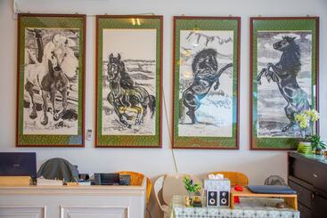 Lohas Artist B&b