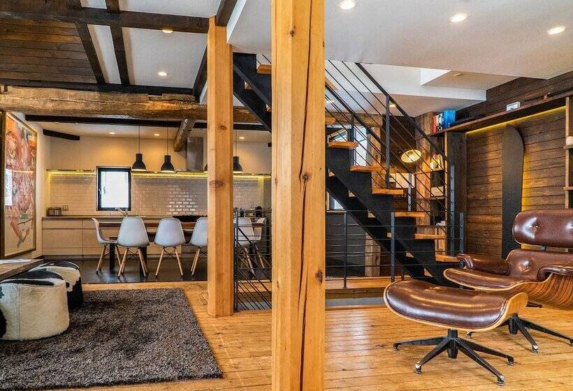 Momiji Lodge