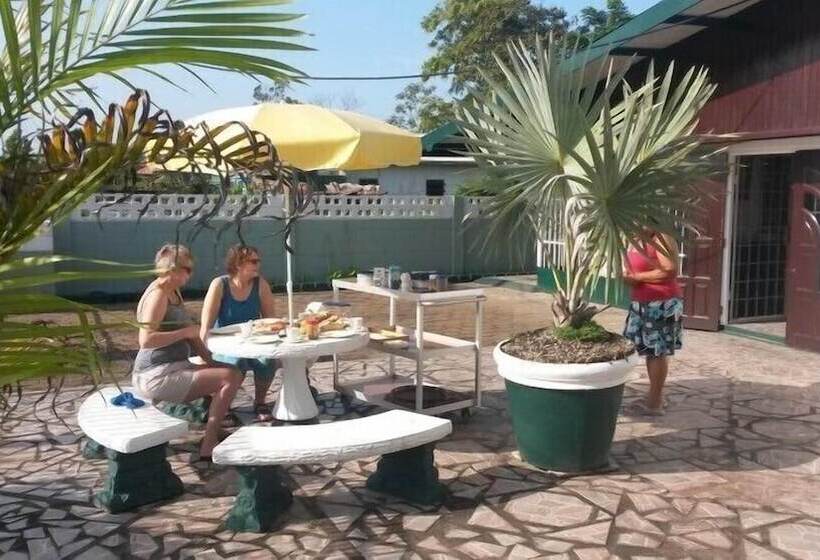 پانسیون Guesthouse La Ressource