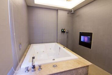 Shihua Motel