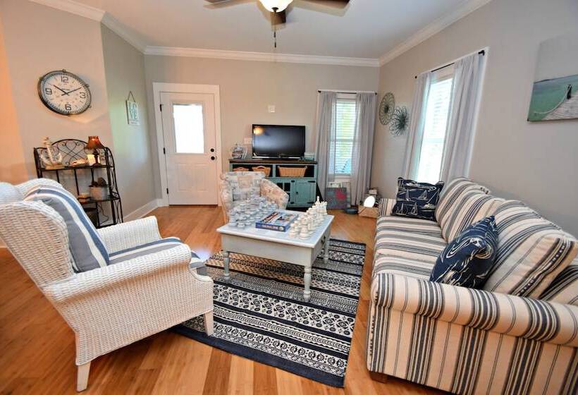 The Rookery Iii 4007  Flirty Flamingo  3 Br Cottage