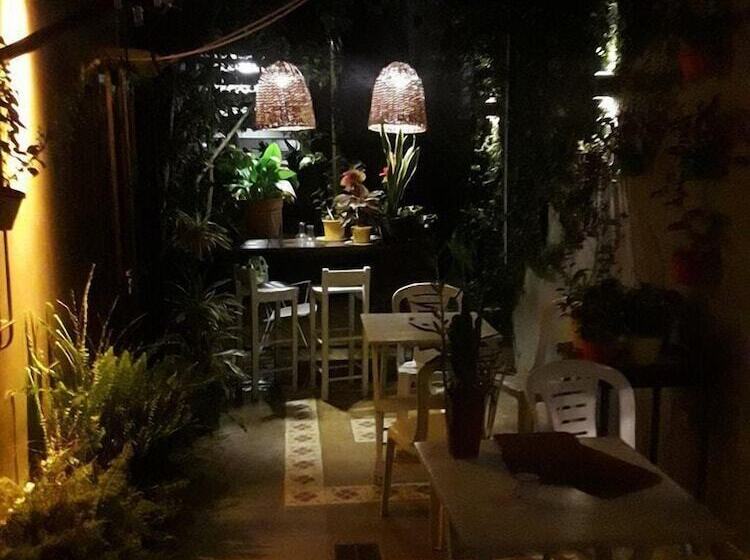 تختخواب و صبحانه Casa Citá