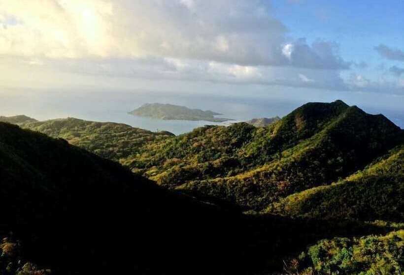 تختخواب و صبحانه Posada Valerie Home