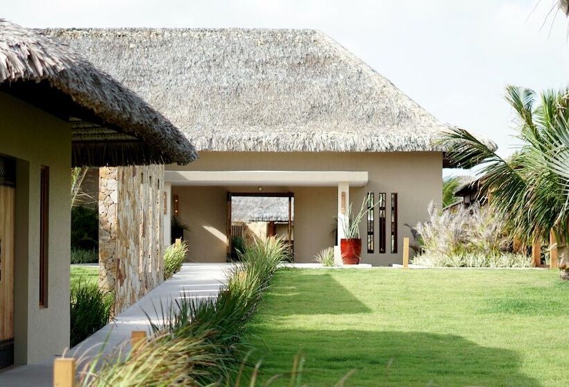 هتل Casana