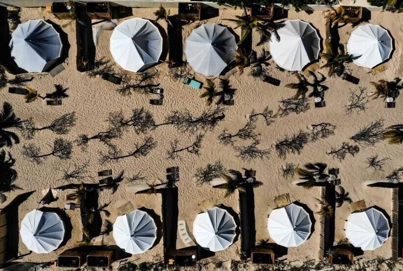 هتل Chilochill Glamping Resort