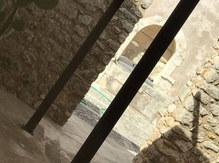 هتل Eremo Madonna Delle Grazie