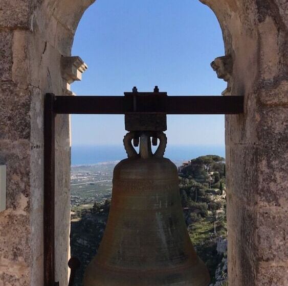 هتل Eremo Madonna Delle Grazie