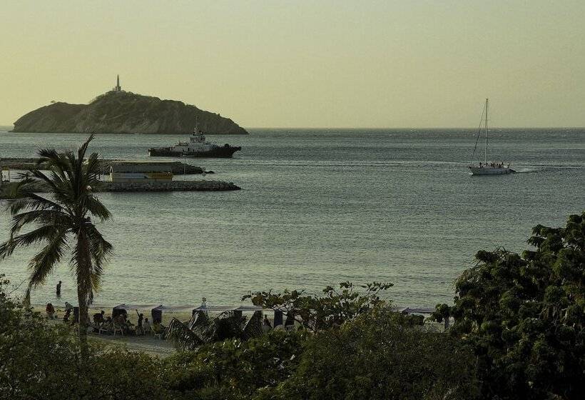 هتل Sol Inn   Santa Marta