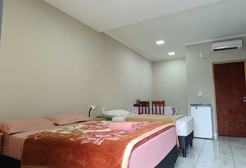 هتل Village Del Sol