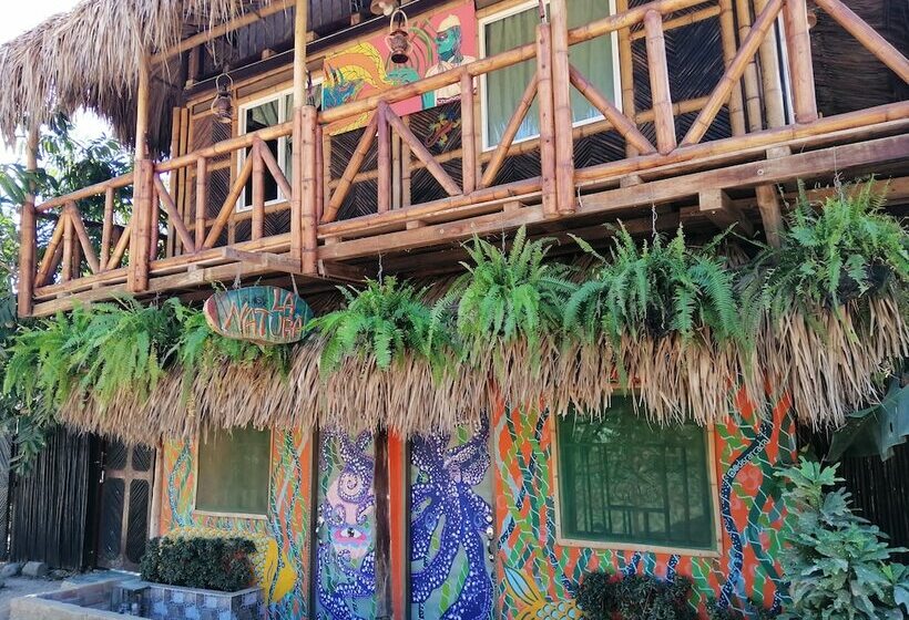 La Natura Hostel