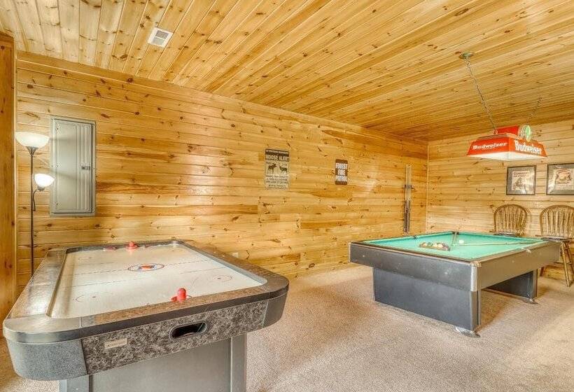 Paradise Lodge