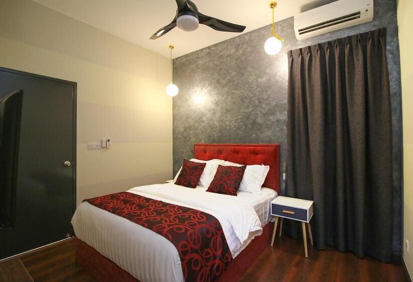 פנסיון Alheri Austin Johor