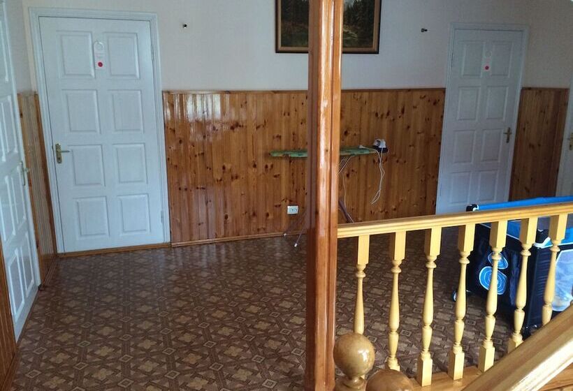 ペンション Lazur Guest House