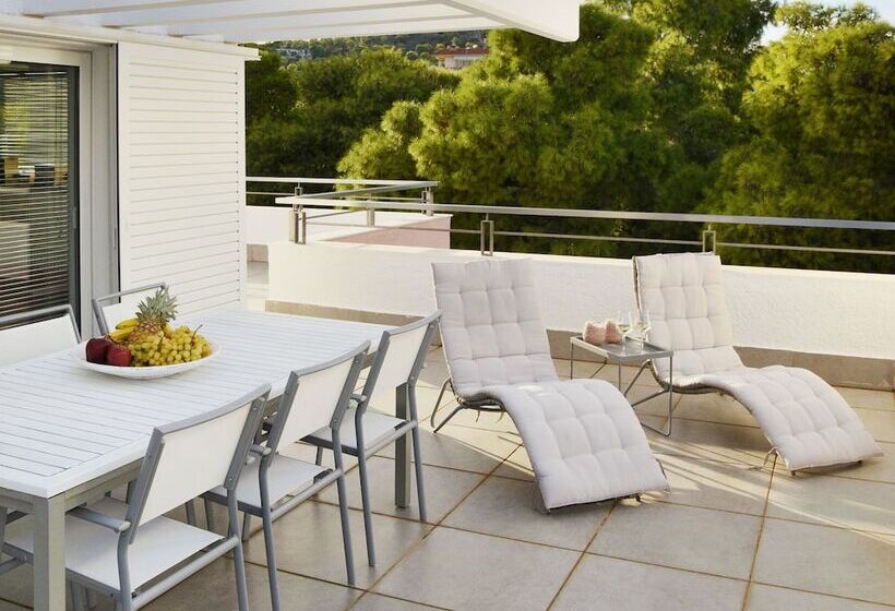 پانسیون The Coolest Loft & Terrace Varkiza Sv