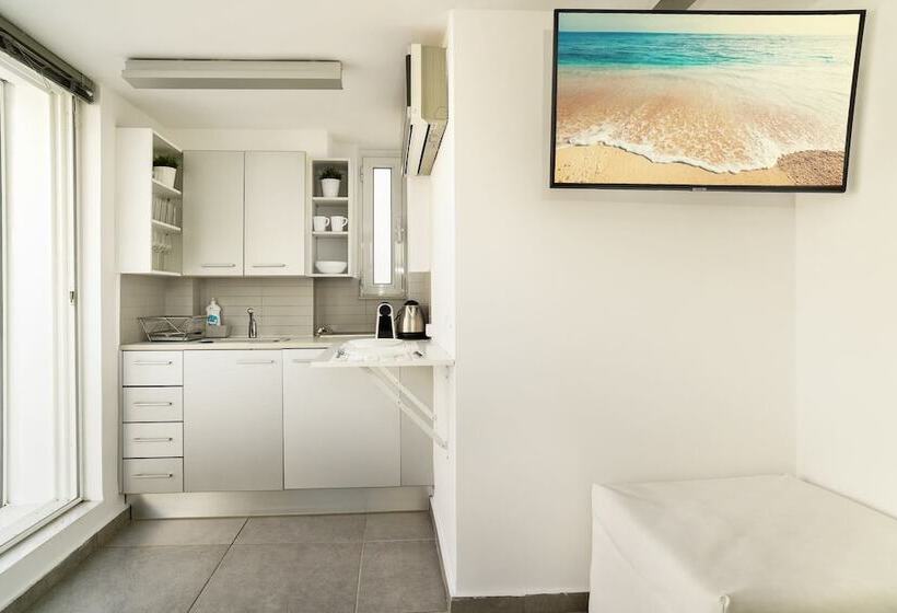 پانسیون The Coolest Loft & Terrace Varkiza Sv