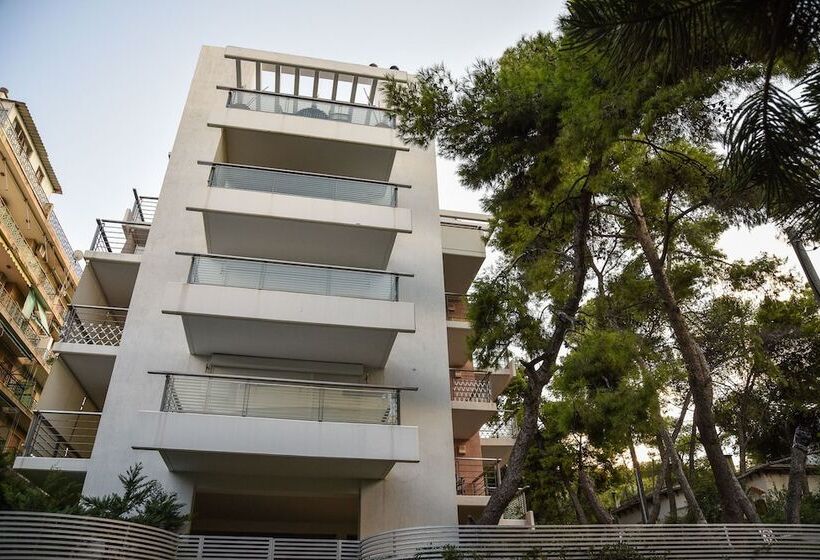 پانسیون The Coolest Loft & Terrace Varkiza Sv