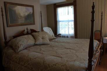 تختخواب و صبحانه Prairie Creek Inn