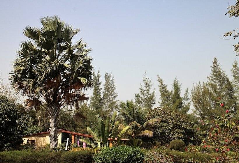 تختخواب و صبحانه Yuna Village Garden Resort