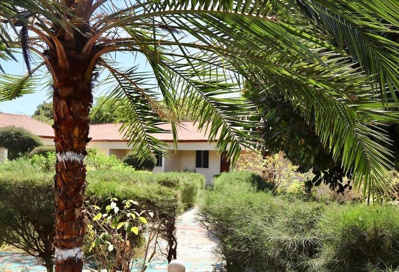 تختخواب و صبحانه Yuna Village Garden Resort