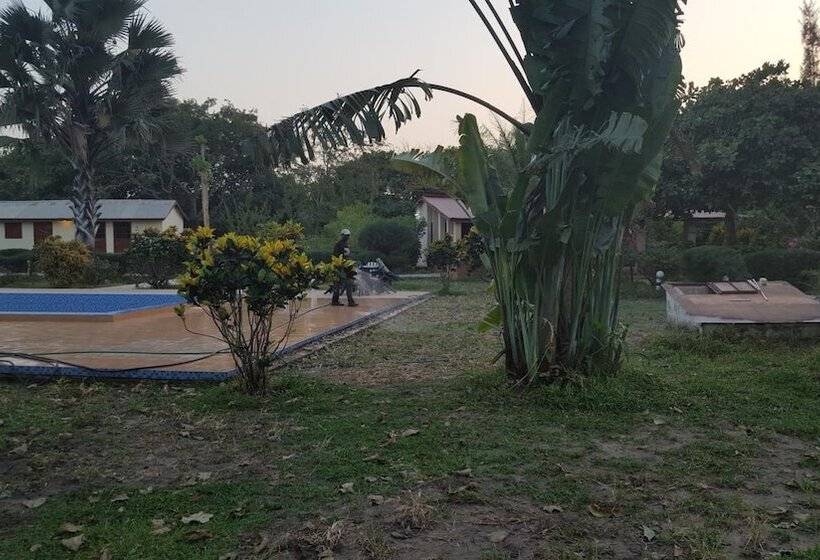 تختخواب و صبحانه Yuna Village Garden Resort