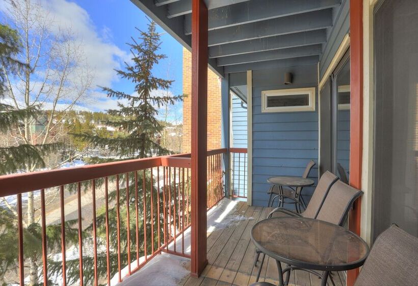 هتل 4br Renovated   Sleeps 12  Downtown Breck By Redawning