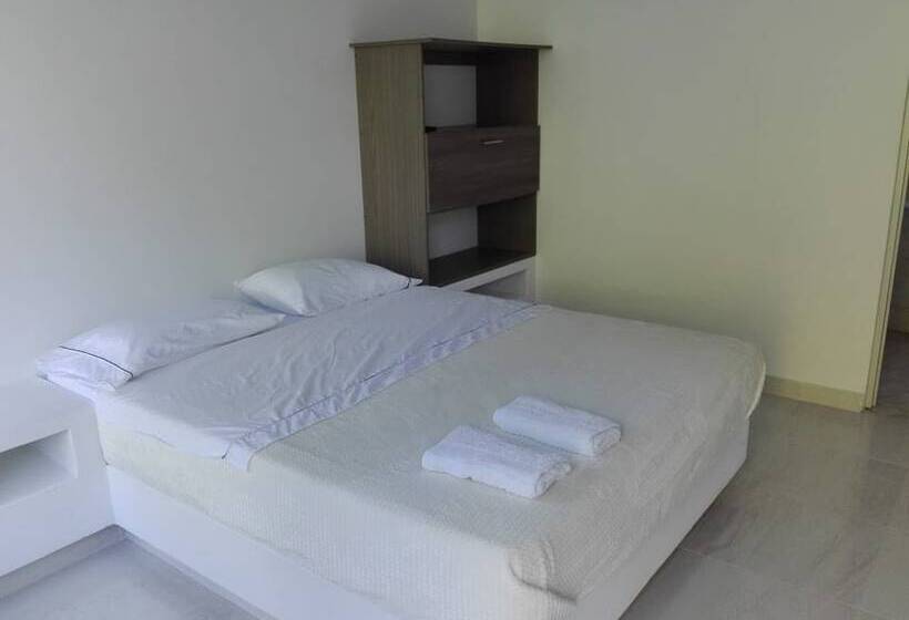 هتل El Rancho De Andrés
