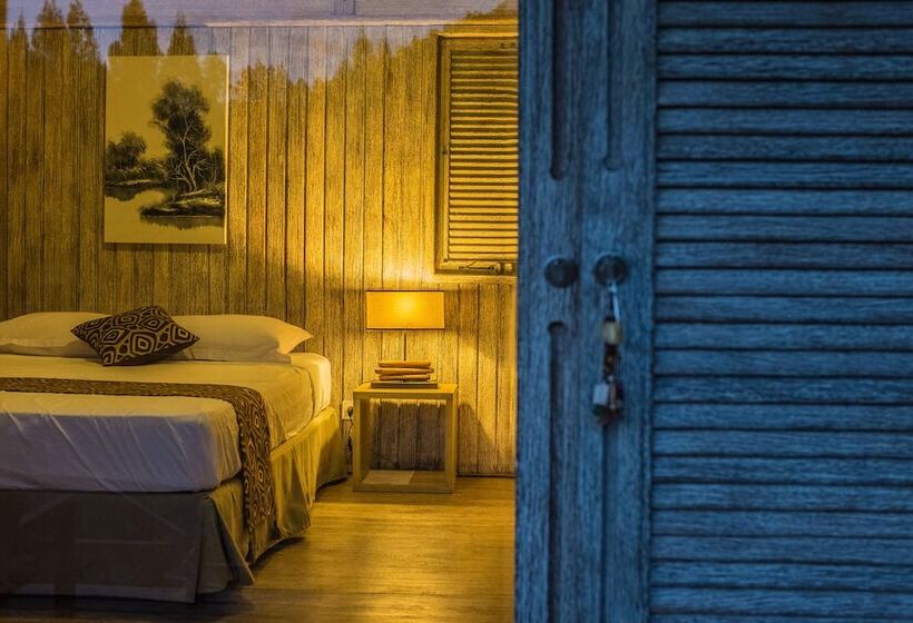 هتل Farino Lodge