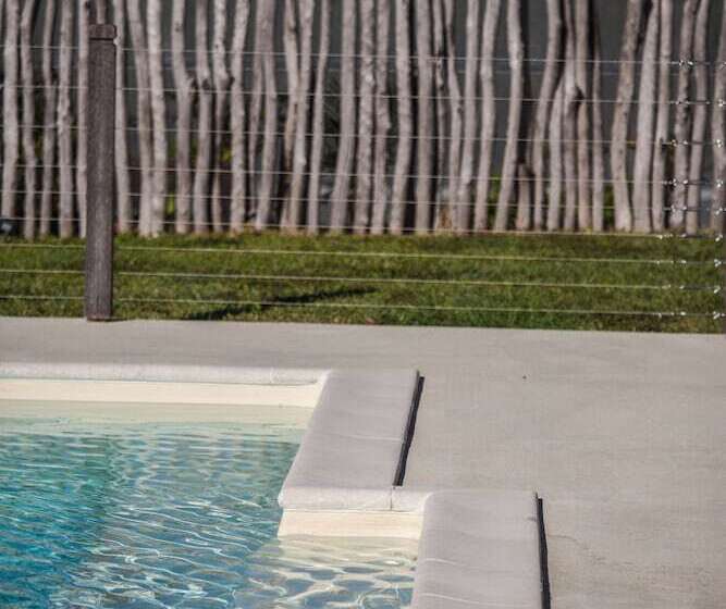 هتل Farino Lodge