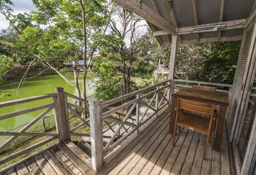 هتل Farino Lodge