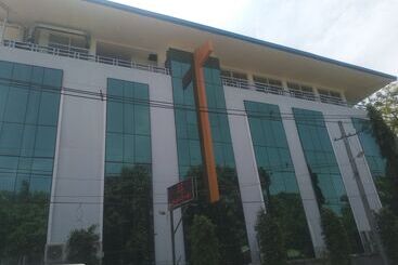 هتل Grand Diamond Guest House