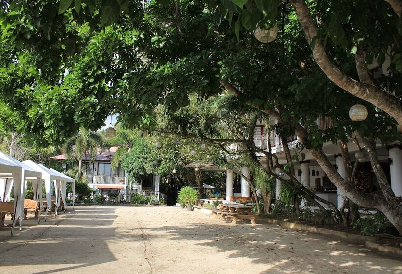 酒店 Laiya White Cove Beach Resort