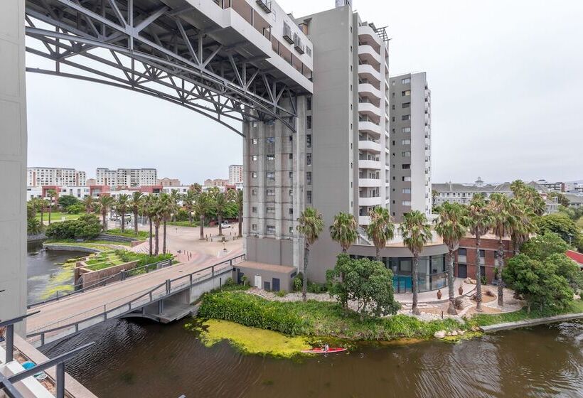 בית מלון כפרי Lavira