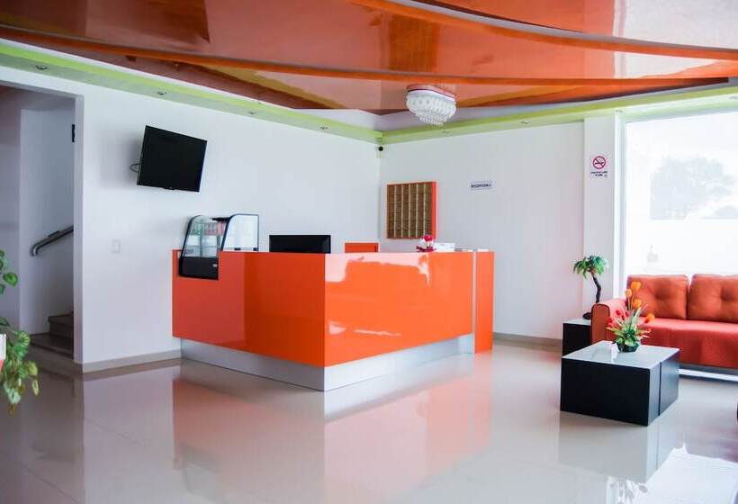 فندق Los Pinos Express