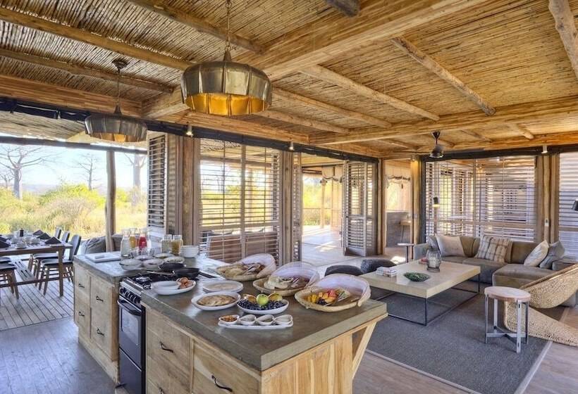 هتل Ruaha Dream Villa