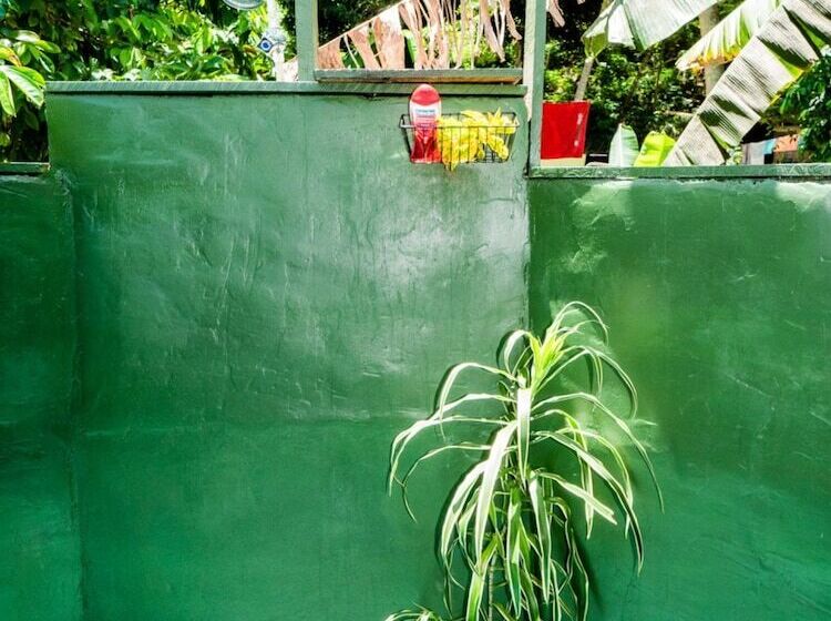 هتل Viani Bay Resort At Dive Academy Fiji