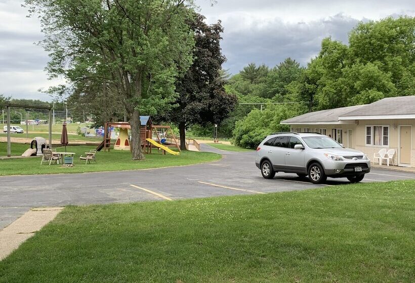 Lakeside Motel