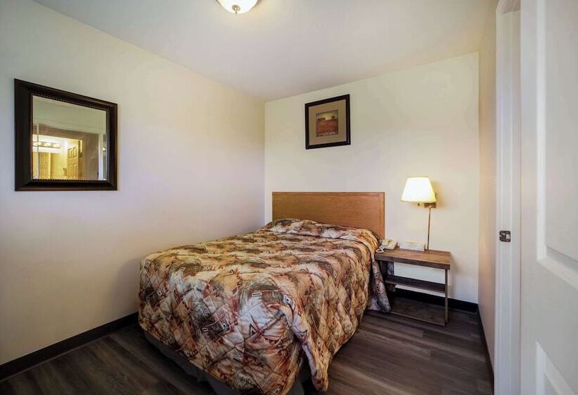 מוטל Canadas Best Value Inn Fort St. John