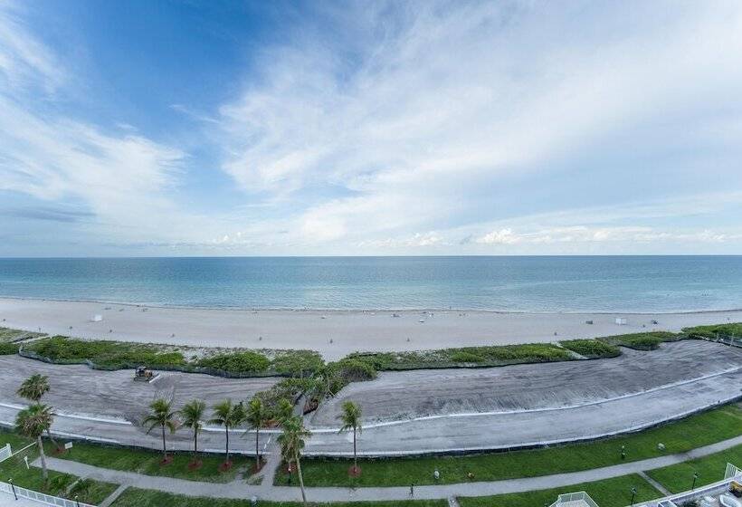 Ocean Grand Residences