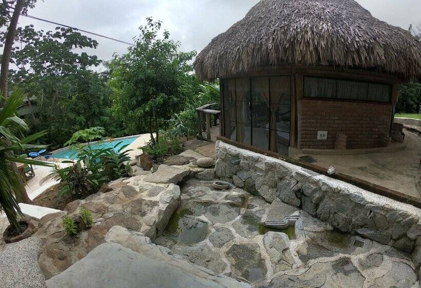 Pensjonat Hierba Buena Eco Hostel