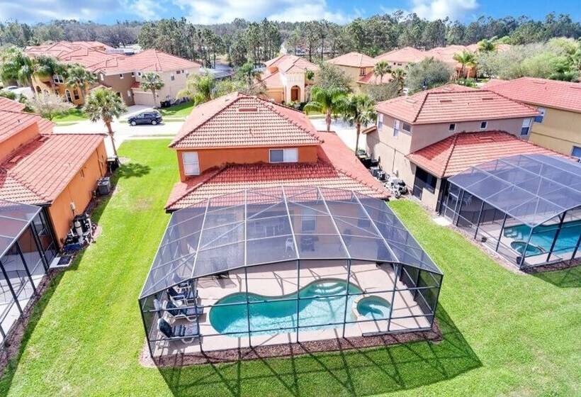 Watersong   Luxurious 5bd/4.5ba Pool Home #5wr510