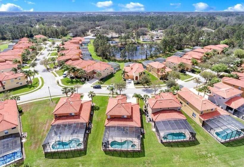 Watersong   Luxurious 5bd/4.5ba Pool Home #5wr510