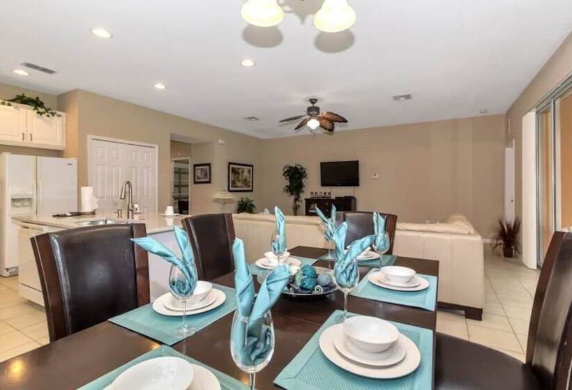 Watersong   Luxurious 5bd/4.5ba Pool Home #5wr510