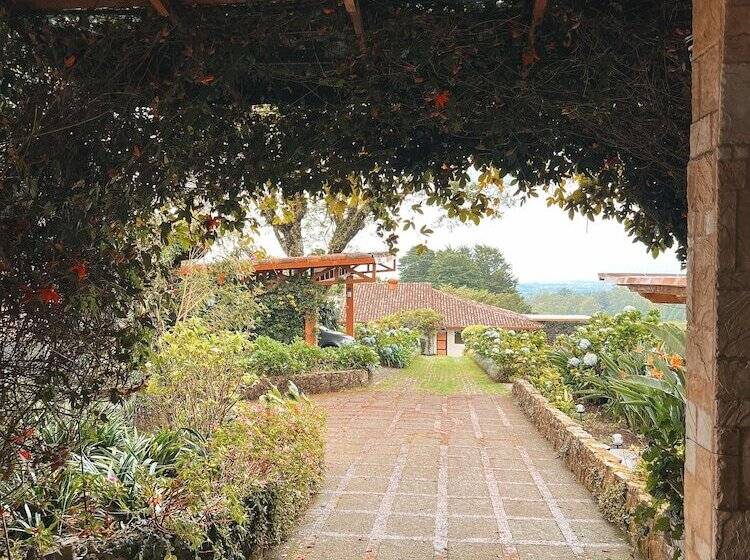 צימר Finca Paraiso Mountain Retreat