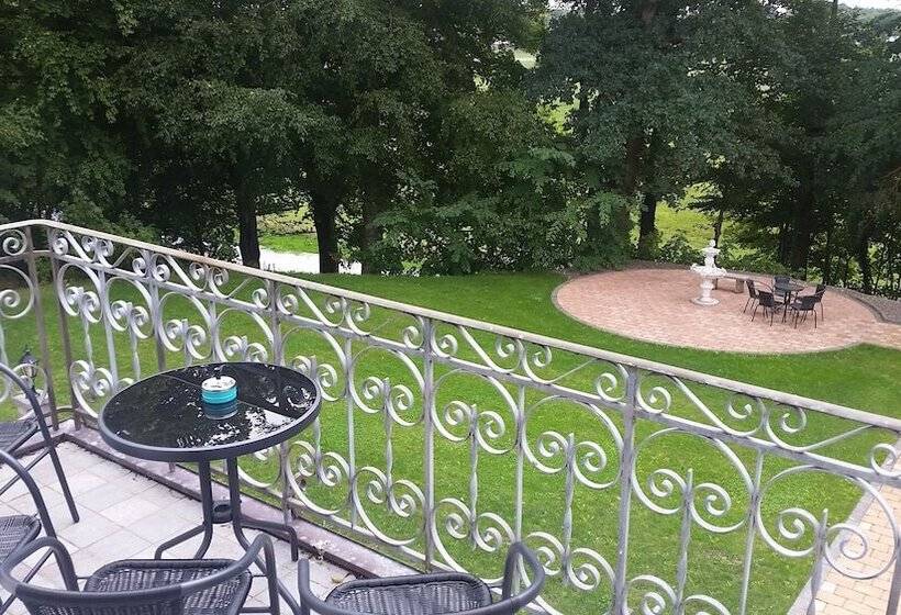 Gørdinglund Herregård Bed & Breakfast